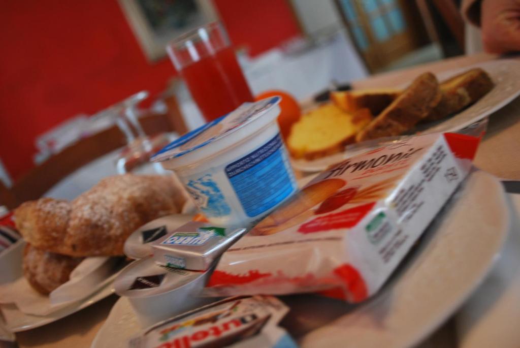 Albergo Smeraldo Castelnuovo Magra Dış mekan fotoğraf