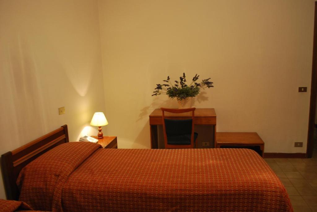 Albergo Smeraldo Castelnuovo Magra Dış mekan fotoğraf
